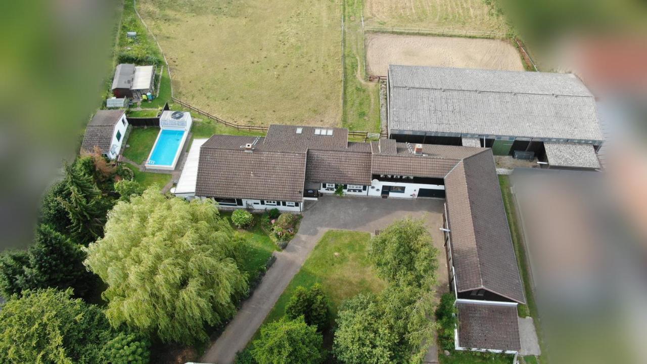 Landhaus Hideaway Mit Aussenpool, Sauna Und Kamin Bosau Exterior photo